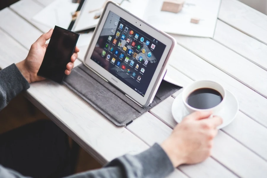 Čo všetko dokáže digitálna úradná tabuľa a ako sa spravuje jej obsah?
