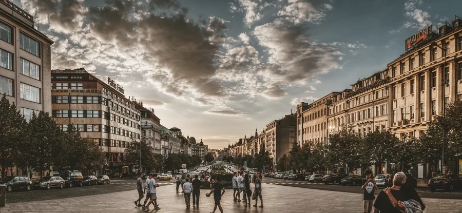 Digitálne úradné tabule sa objavujú v českých mestách aj obciach